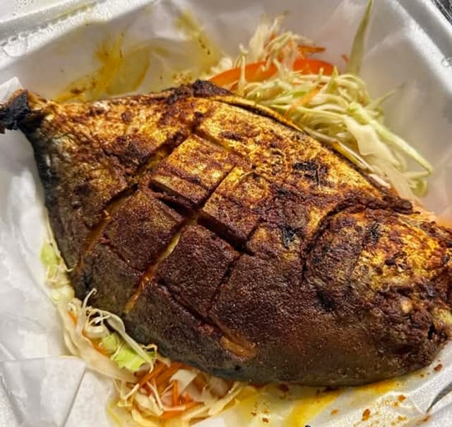 Tandoori Pomfret Fish (Whole Fish).